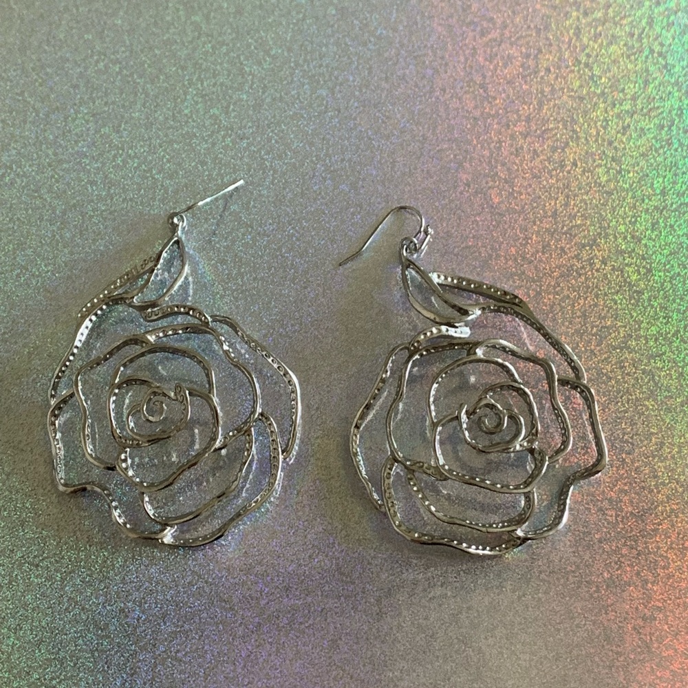 Kendra Scott Silver Vintage Rose Earrings
